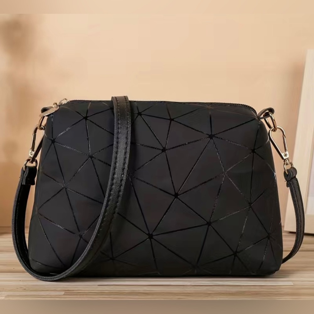 Mini Geometric Pattern Shoulder Bag - image 1